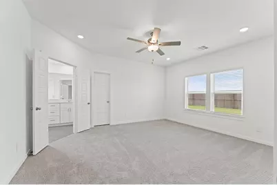 8331 Amethyst Valley Ln, Angleton, TX 77516 - Photo 3