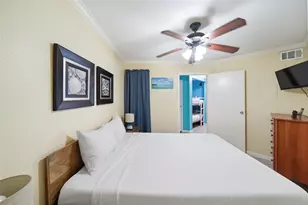 6300 Seawall Blvd, Galveston, TX 77551 - Photo 11