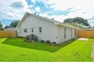 6315 Bowers St, Wallis, TX 77485 - Photo 1
