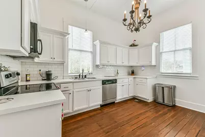 3301 Ursuline Street, Galveston, TX 77550 - Photo 7