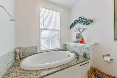 3301 Ursuline Street, Galveston, TX 77550 - Photo 17