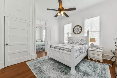3301 Ursuline Street, Galveston, TX 77550 - Photo 9