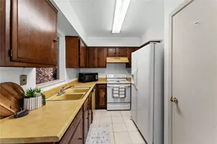 6947 Chasewood Dr, Houston, TX 77489 - Photo 13