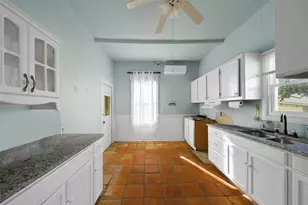 207 Northwood St, Houston, TX 77009 - Photo 9