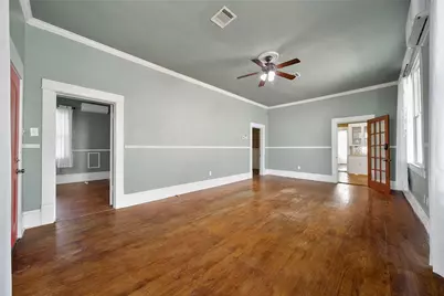 207 Northwood Street, Houston, TX 77009 - Photo 5
