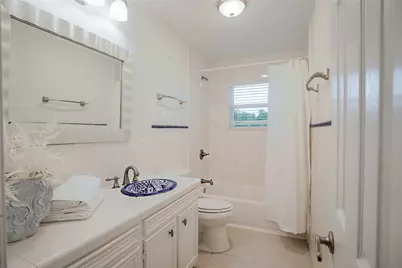 111 Fairway Drive, Alvin, TX 77511 - Photo 15