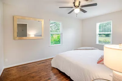 111 Fairway Drive, Alvin, TX 77511 - Photo 17