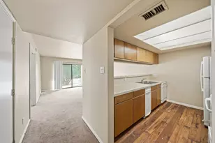 2824 S Bartell Dr, Houston, TX 77054 - Photo 3