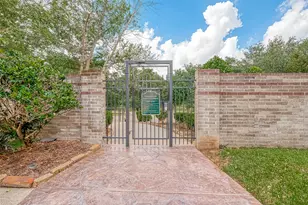 2150 Stacy Knoll, Houston, TX 77008 - Photo 7