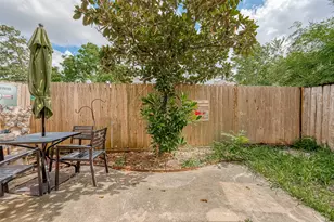 2150 Stacy Knoll, Houston, TX 77008 - Photo 9