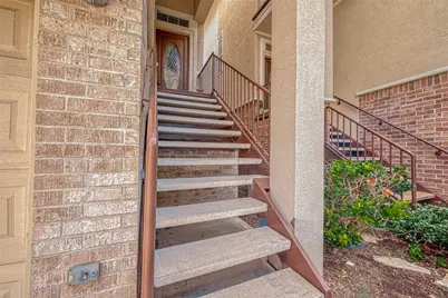 2150 Stacy Knoll, Houston, TX 77008 - Photo 11