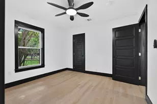 1506 Clay St, Brenham, TX 77833 - Photo 13