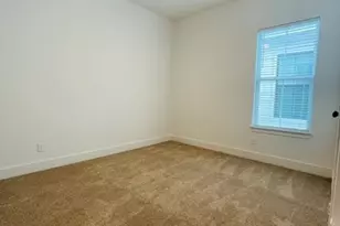 5312 Denmark St, Houston, TX 77028 - Photo 9