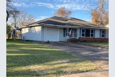 305 Wisteria Street, Lake Jackson, TX 77566 - Photo 1