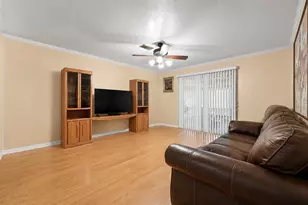 14531 Alkay St, Houston, TX 77045 - Photo 11