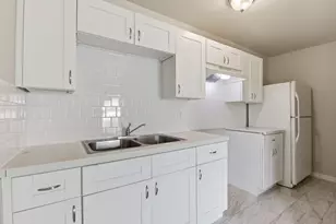 303 Gans St, Houston, TX 77029 - Photo 13