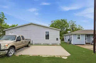 303 Gans St, Houston, TX 77029 - Photo 5