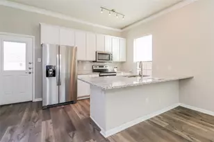 9845 Crescent Cove Dr, Montgomery, TX 77356 - Photo 5