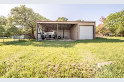 102 Windwood Circle, Somerville, TX 77879 - Photo 3