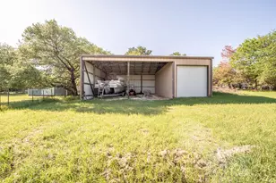 102 Windwood Cir, Somerville, TX 77879 - Photo 3