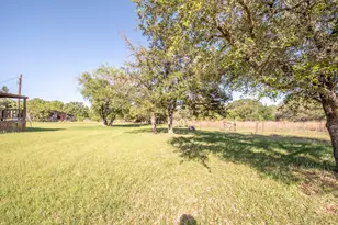 102 Windwood Cir, Somerville, TX 77879 - Photo 31