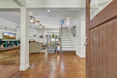 203 W Spreading Oaks Avenue, Friendswood, TX 77546 - Photo 7