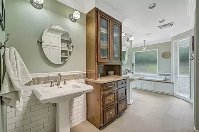 203 W Spreading Oaks Avenue, Friendswood, TX 77546 - Photo 27
