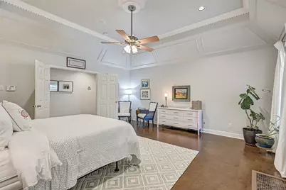 203 W Spreading Oaks Avenue, Friendswood, TX 77546 - Photo 25