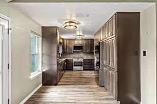 114 W Vaughn Ln, Deer Park, TX 77536 - Photo 9