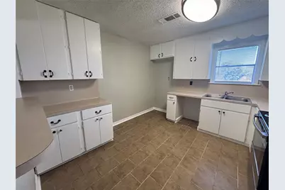 3010 Jefferson Drive, La Marque, TX 77568 - Photo 5