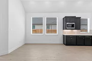 425 Mourning Dove Dr, Waller, TX 77447 - Photo 9