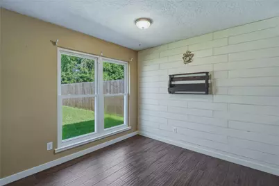 17330 Herrnhut Drive, Webster, TX 77598 - Photo 9
