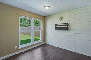 17330 Herrnhut Dr, Webster, TX 77598 - Photo 9