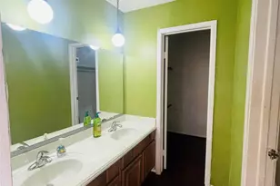 10103 Sageyork Dr, Houston, TX 77089 - Photo 9