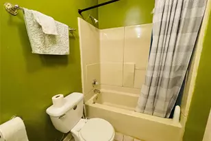 10103 Sageyork Dr, Houston, TX 77089 - Photo 11