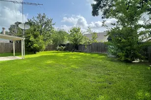 10103 Sageyork Dr, Houston, TX 77089 - Photo 13