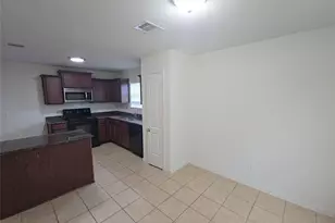 2303 Golden Brandy Ln, Rosenberg, TX 77469 - Photo 5