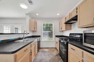 3938 Vauxhall Dr S, Houston, TX 77047 - Photo 17