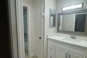 8555 Sands Point Dr, Houston, TX 77036 - Photo 9