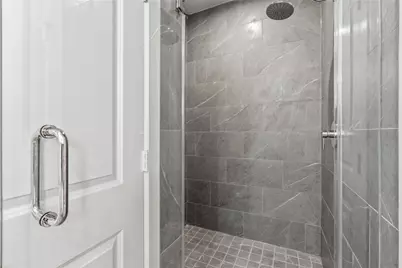10619 Cascade Ledge Lane, Houston, TX 77025 - Photo 17
