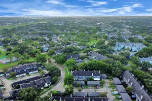 2102 Gemini St, Houston, TX 77058 - Photo 39