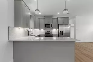 900 Lucky St, Houston, TX 77088 - Photo 5