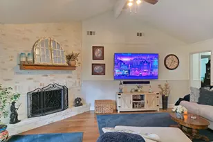 4701 Hiram Brandon Dr, Bay City, TX 77414 - Photo 5