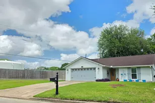 4701 Hiram Brandon Dr, Bay City, TX 77414 - Photo 19