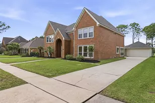 2312 Pebble Beach Dr, League City, TX 77573 - Photo 5