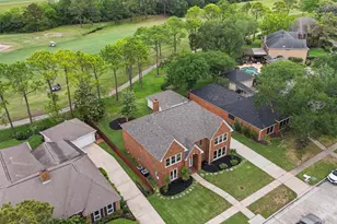 2312 Pebble Beach Dr, League City, TX 77573 - Photo 39