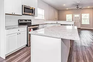 7838 Booker St, Houston, TX 77028 - Photo 3