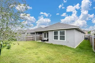 219 Charles Rdg Dr, Conroe, TX 77316 - Photo 19