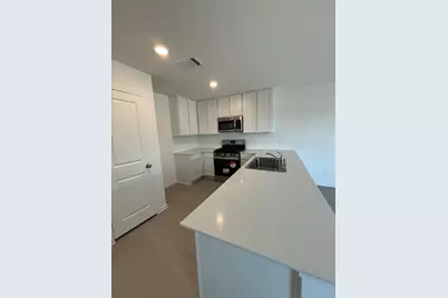 6014 Sherman Lakes Drive, Humble, TX 77338 - Photo 3