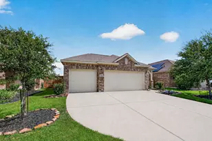 1329 Red Hills Dr, Rosharon, TX 77583 - Photo 1